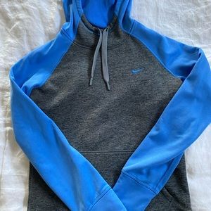 Women’s nike sweatshirt